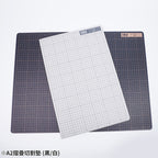 Madworks - A2 Foldable Model Cutting Mat: Black (A2), White (A3) MH-28-1